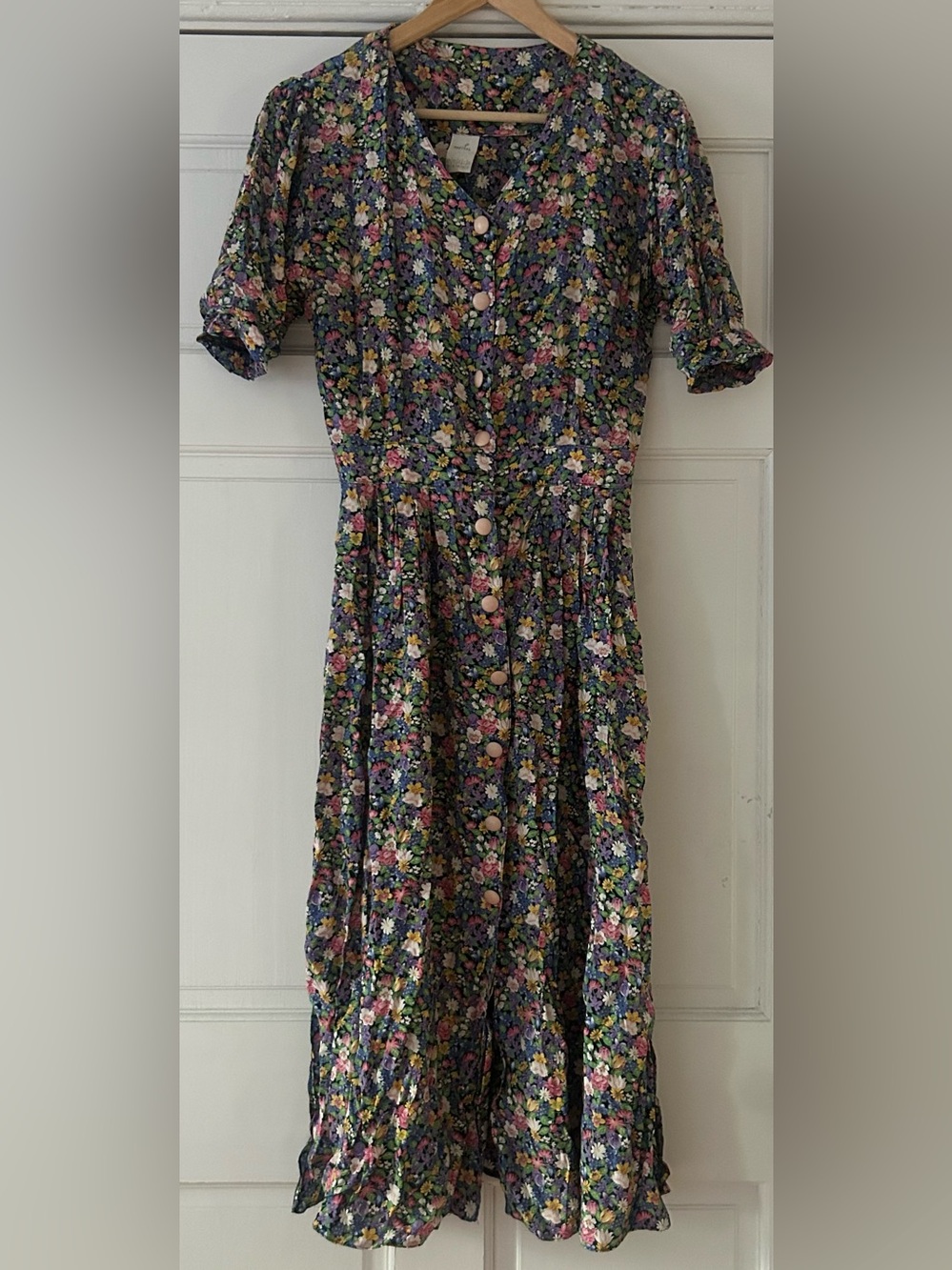 Floral Button-Front Midi Dress in Multicolor